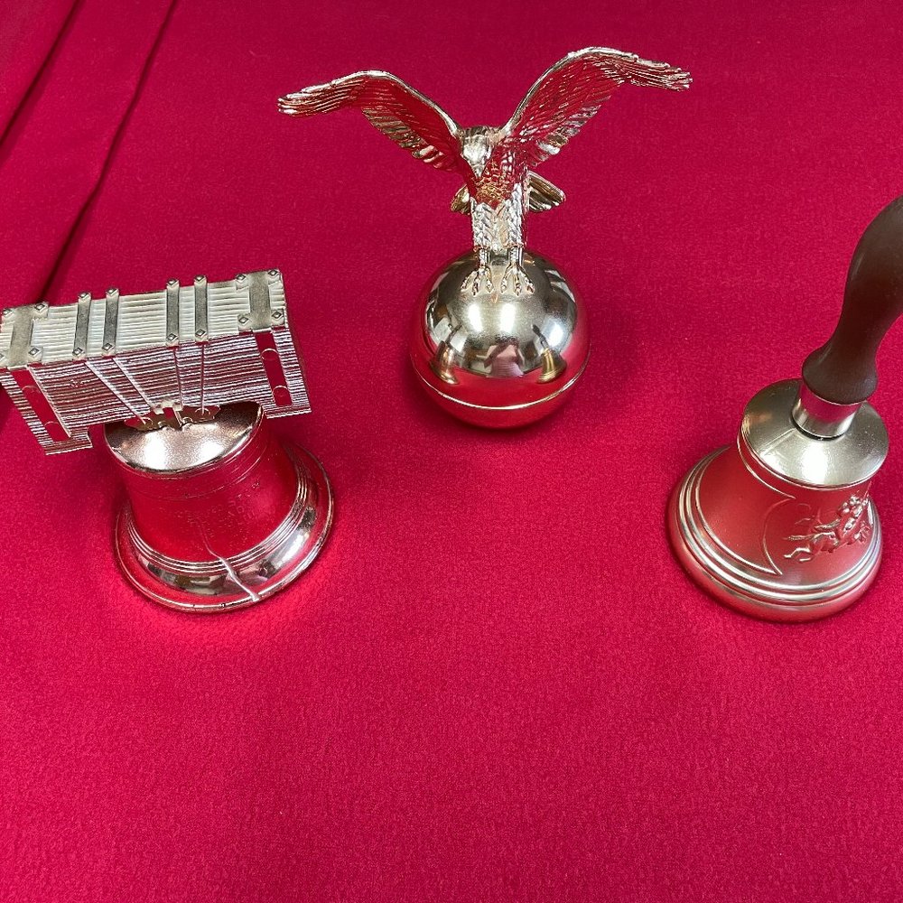 UPDATED: Bundle 3 Avon  Decanters